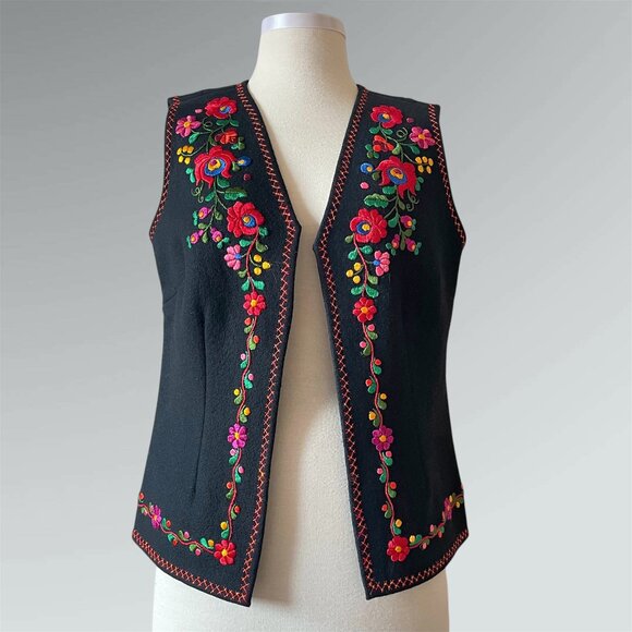 Vintage Eastern European Floral Embroidered Black Felt Wool Sleeveless Vest - Picture 3 of 7